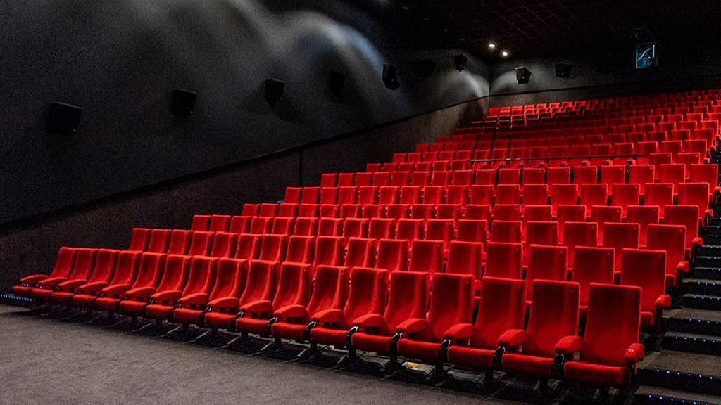 Cinéma pas cher à Paris avec la carte FREEZE